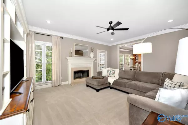 Owens Cross Roads, AL 35763,2949 Hampton Cove Way SE