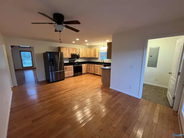 Fort Payne, AL 35967,557 County Road 297