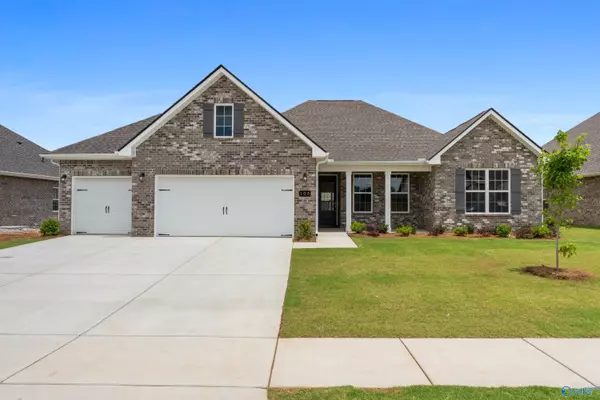 105 Lucy Lynn Boulevard,  Meridianville,  AL 35759