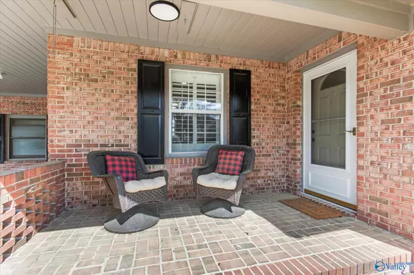 Boaz, AL 35957,447 East Henderson Road