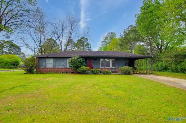 701 Eleanor Drive SW, Decatur, AL 35601