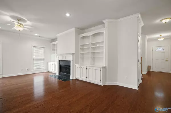 Huntsville, AL 35802,5060 Somerby Drive SE