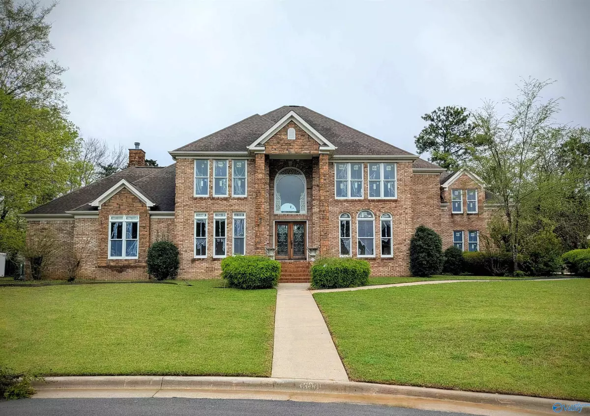 Decatur, AL 35603,3304 Forest Glen Drive SW