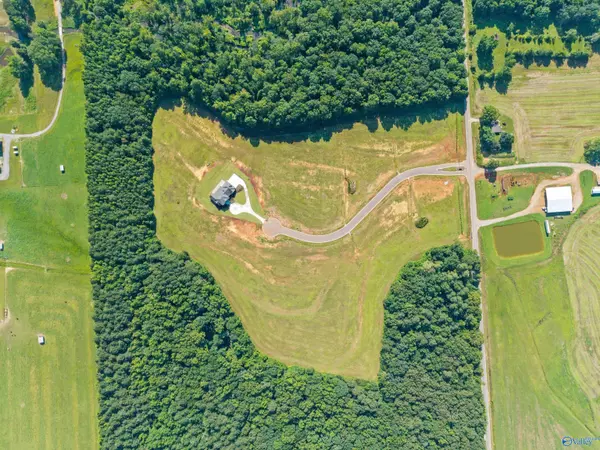 Athens, AL 35611,13060 Kenwood Drive