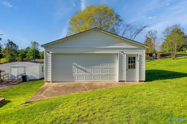 Trinity, AL 35673,1058 County Road 370