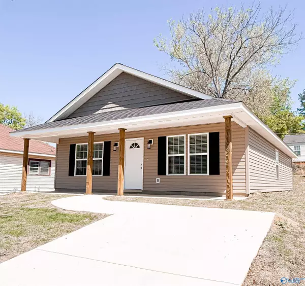 Gadsden, AL 35903,924 Wilson Avenue