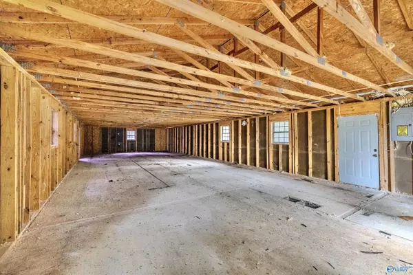 Hamilton, AL 35570,2364 County Highway 35