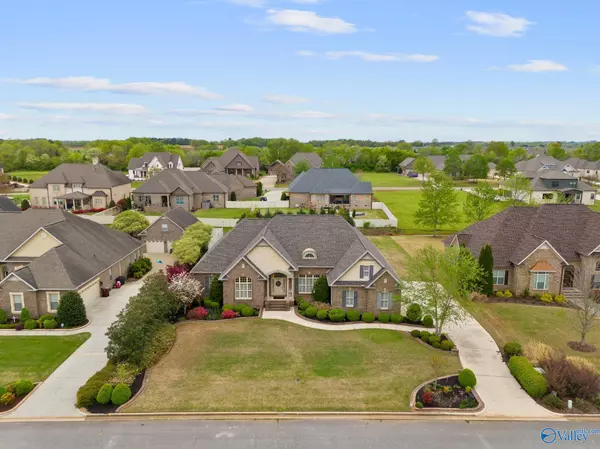 12444 Elmhurst Drive, Athens, AL 35613