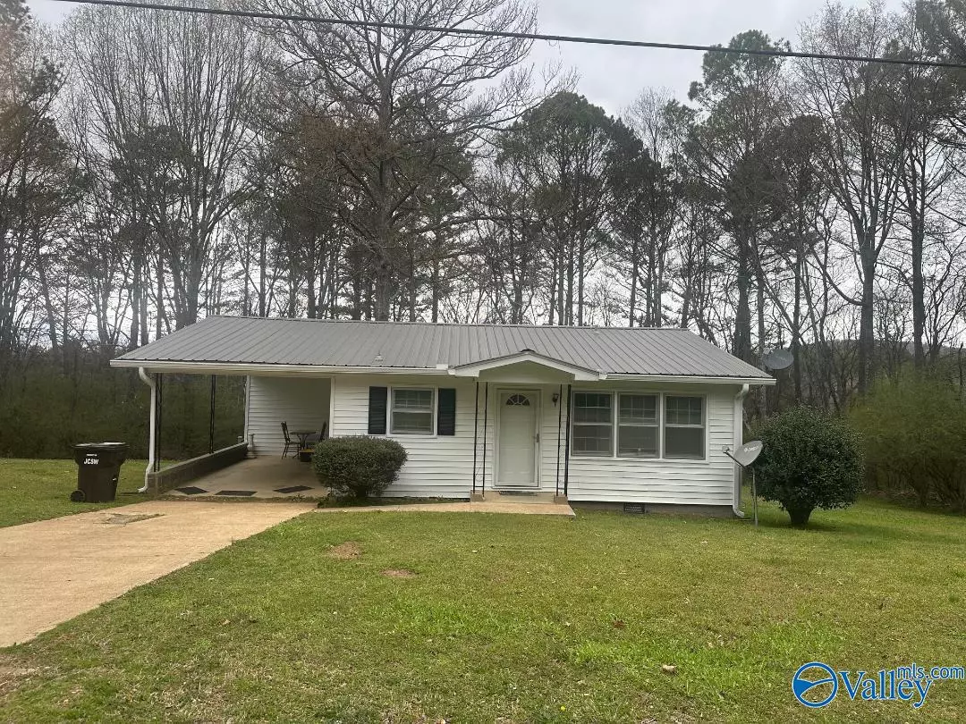 Hollywood, AL 35752,483 County Road 42