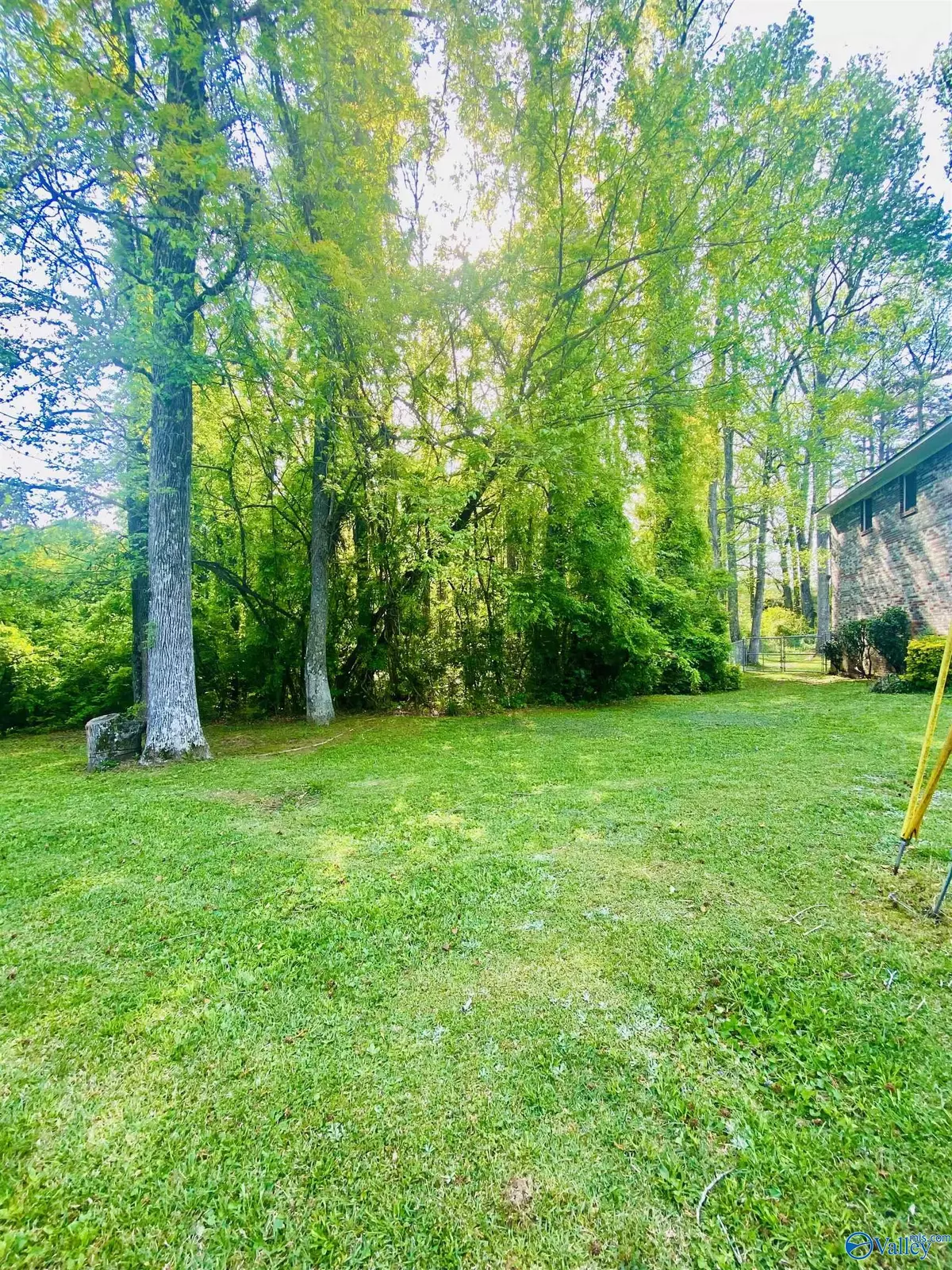 Gadsden, AL 35904,Buckingham Pl Fairview Road