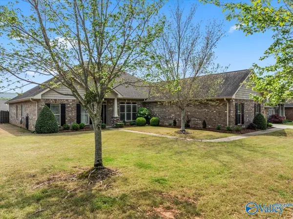 Huntsville, AL 35803,12713 Oak South Sw