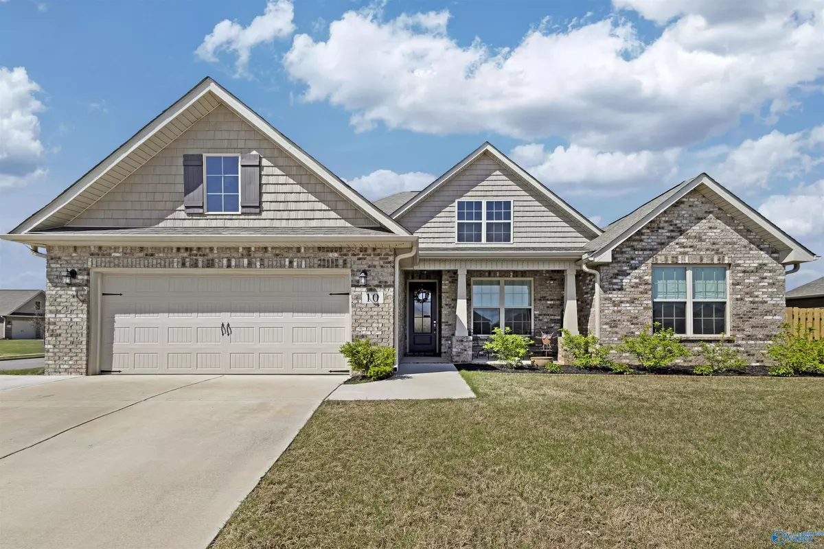 Decatur, AL 35603,10 Sage Oak Drive