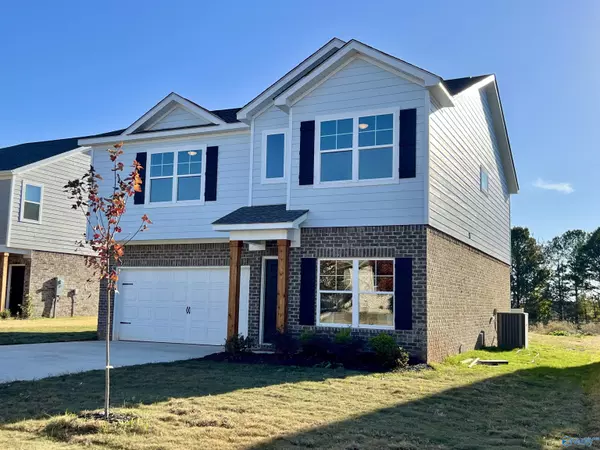 336 Summit Lakes Drive, Athens, AL 35613