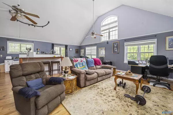 Cullman, AL 35057,170 County Road 897