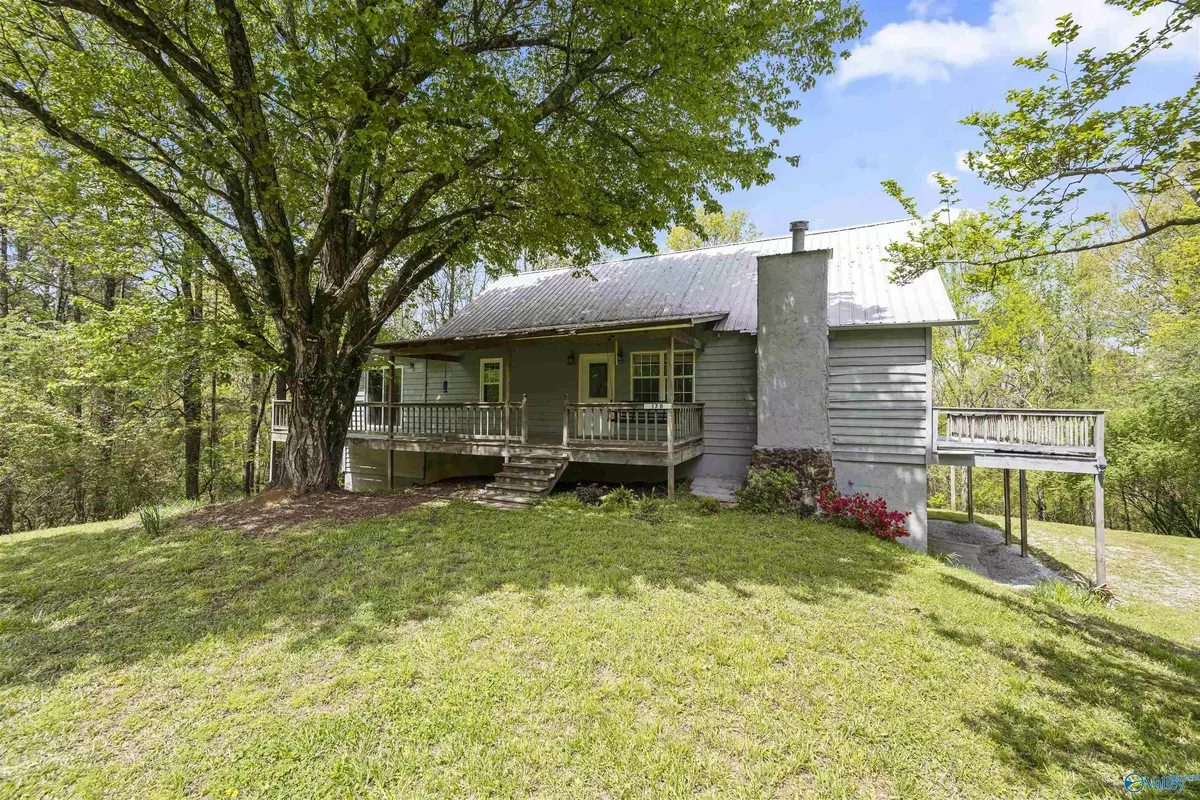 Cullman, AL 35057,170 County Road 897