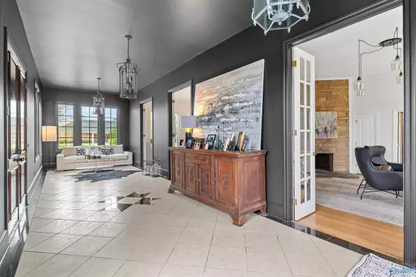 Cullman, AL 35055,702 5th Avenue Se