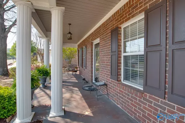 Owens Cross Roads, AL 35763,5111 Frankford Drive SE