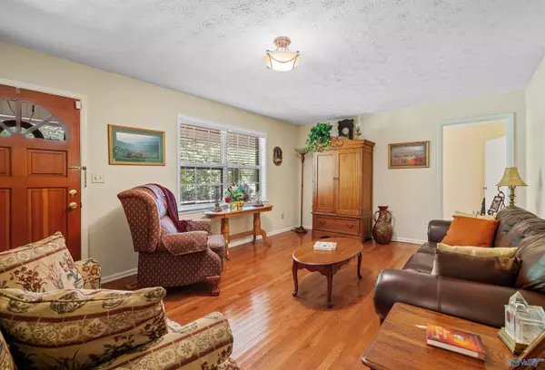 Albertville, AL 35951,2922 George Wallace Drive