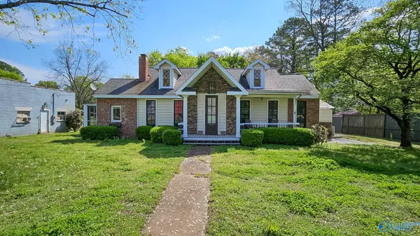 6804 Mooresville Road, Belle Mina, AL 35615