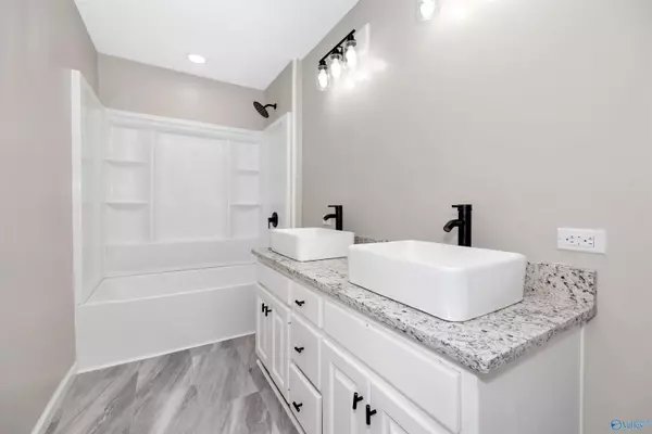 Huntsville, AL 35811,2501 Andrew Jackson Way NE