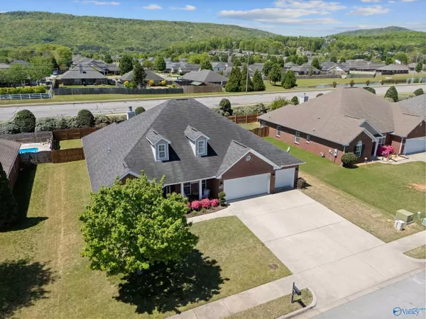 Owens Cross Roads, AL 35763,7006 Freedom Park Circle