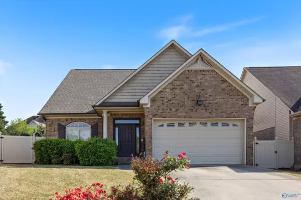 22222 Merlot Drive, Athens, AL 35613