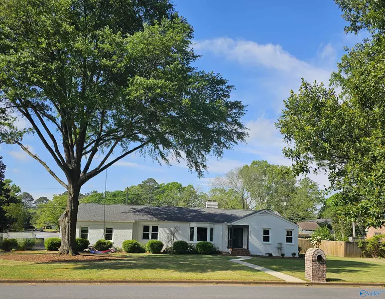 2205 Pennylane SE, Decatur, AL 35601