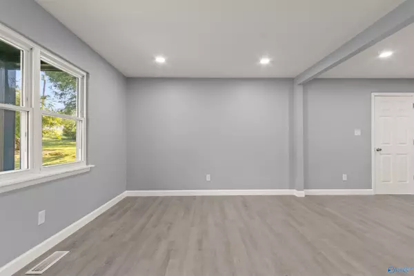 New Market, AL 35761,164 Link Road