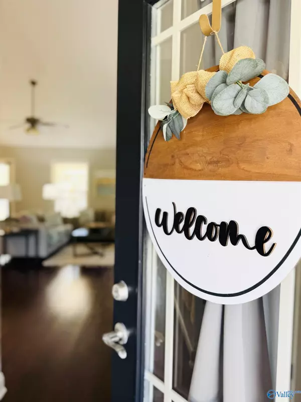 Owens Cross Roads, AL 35763,7137 Pale Dawn Place