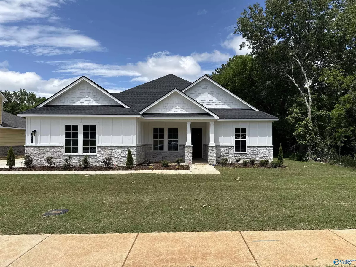 Owens Cross Roads, AL 35763,7531 Speckle Belly Boulevard