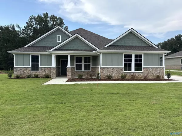 7527 Speckle Belly Boulevard, Owens Cross Roads, AL 35763