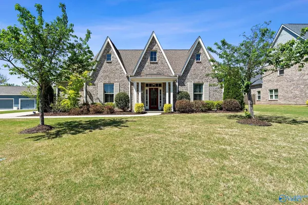 2728 Natures Trail SE, Owens Cross Roads, AL 35763