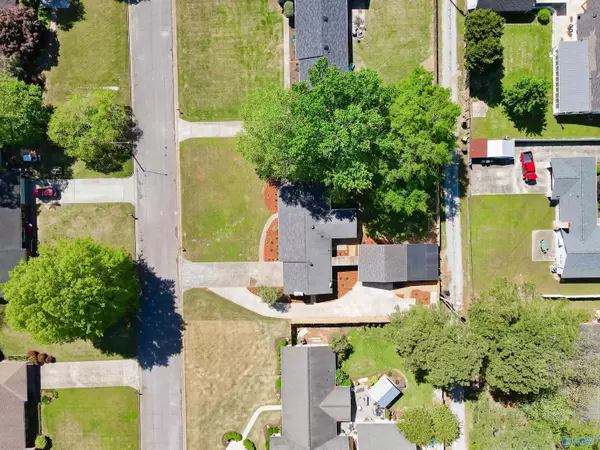 Decatur, AL 35601,2402 College Street SE