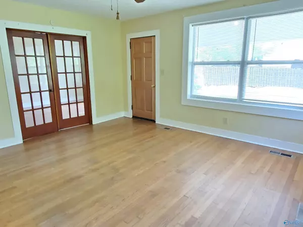 Scottsboro, AL 35768,423 W Laurel Street