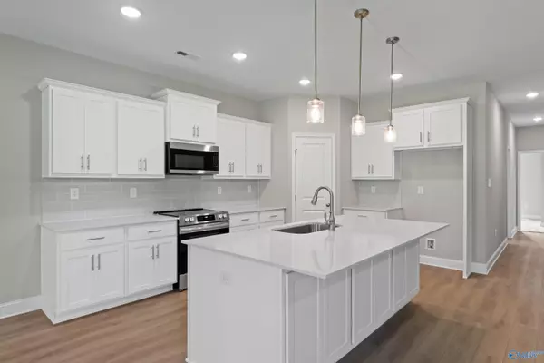 Decatur, AL 35603,3104 Lisa Lane SE