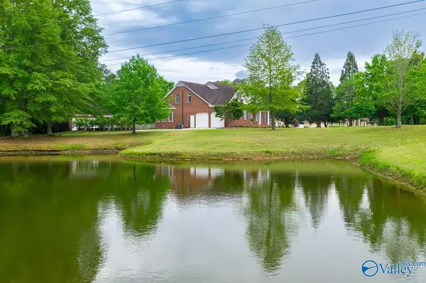 Hartselle, AL 35640,1102 Vines Drive