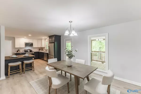 Owens Cross Roads, AL 35763,3780 Old Highway 431