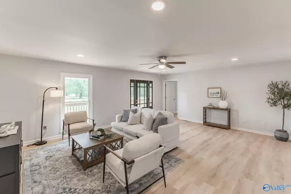 3780 Old Highway 431, Owens Cross Roads, AL 35763