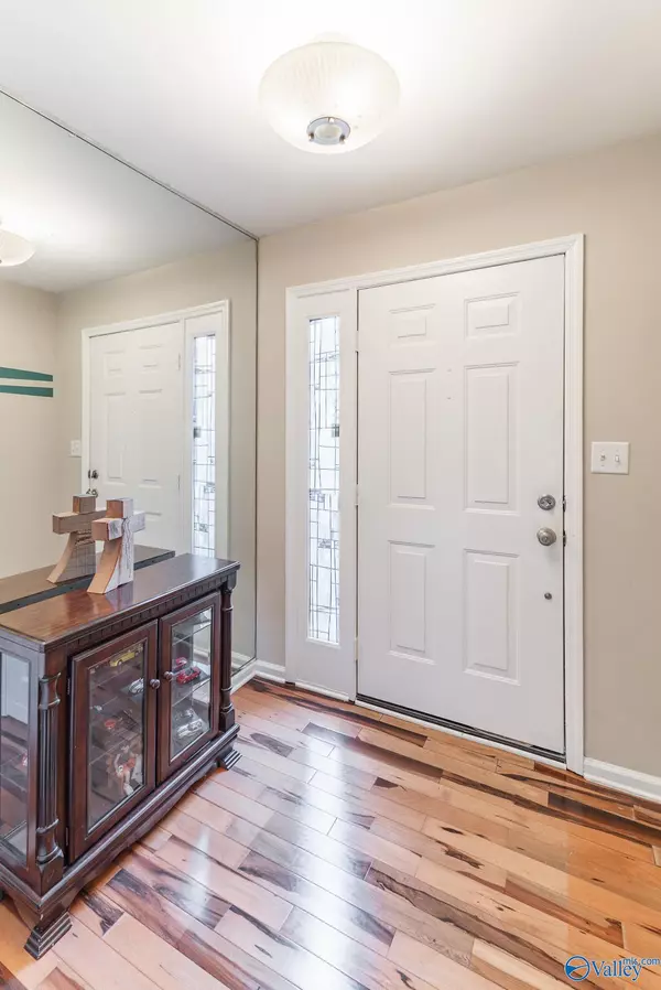 Huntsville, AL 35801,211 Knollridge Circle