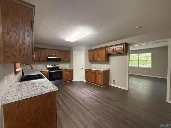 Vinemont, AL 35179,45 County Road 1424