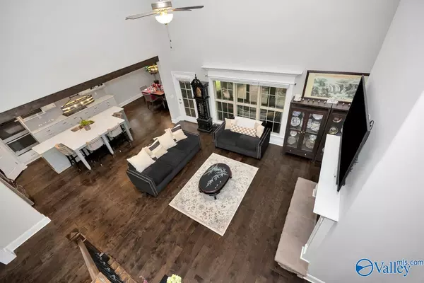 Owens Cross Roads, AL 35763,3035 Ginn Point Road SE