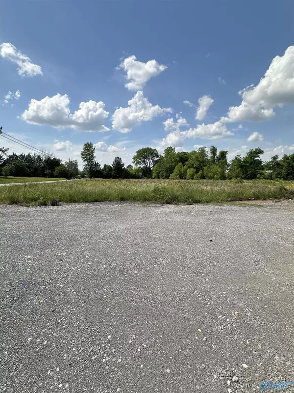 Moulton, AL 35650,365 Morgan Street