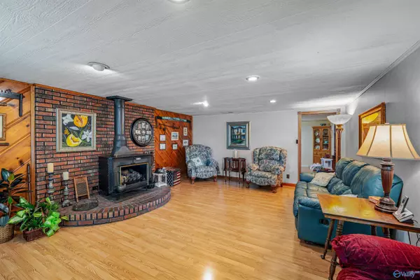 Fyffe, AL 35971,2061 County Road 76