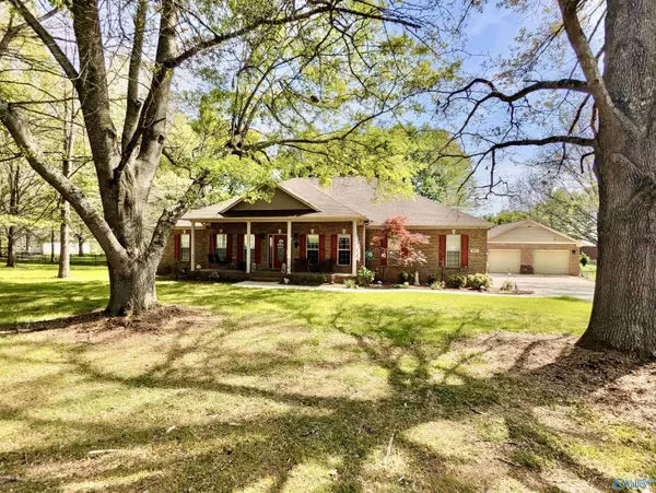132 Graves Road, Meridianville, AL 35759