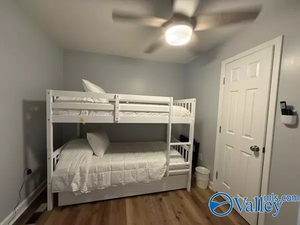 Huntsville, AL 35810,2716 NW Oakwood Road