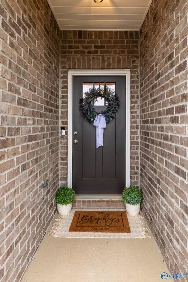 Owens Cross Roads, AL 35763,4018 SE Rockland Circle