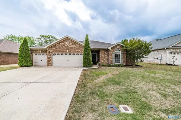 Owens Cross Roads, AL 35763,8544 Rolling Oaks Drive