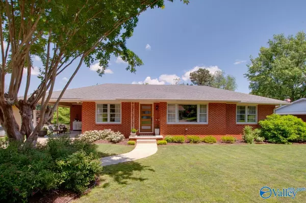 1911 Melbourne Avenue NE, Huntsville, AL 35801