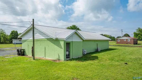 Dutton, AL 35744,7305 Highway 71