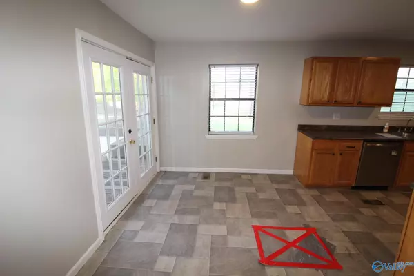 Blountsville, AL 35031,128 College Street